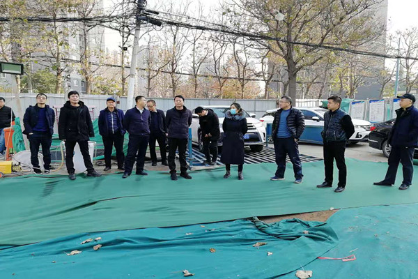 星空官方端网站登录入口-星空online(中国)
领导调研市政工程建设工作